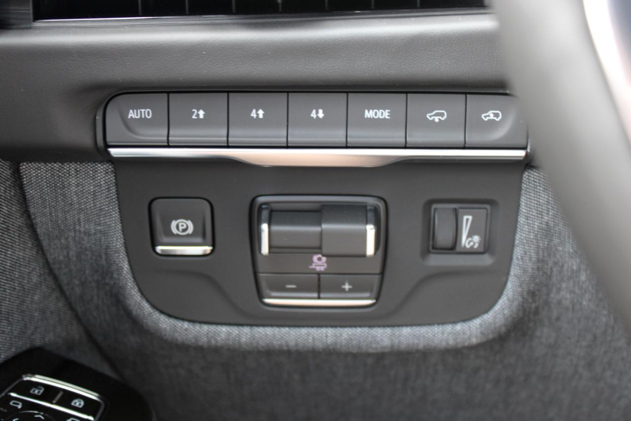 Cadillac Escalade Sport Platinum AWD 2026