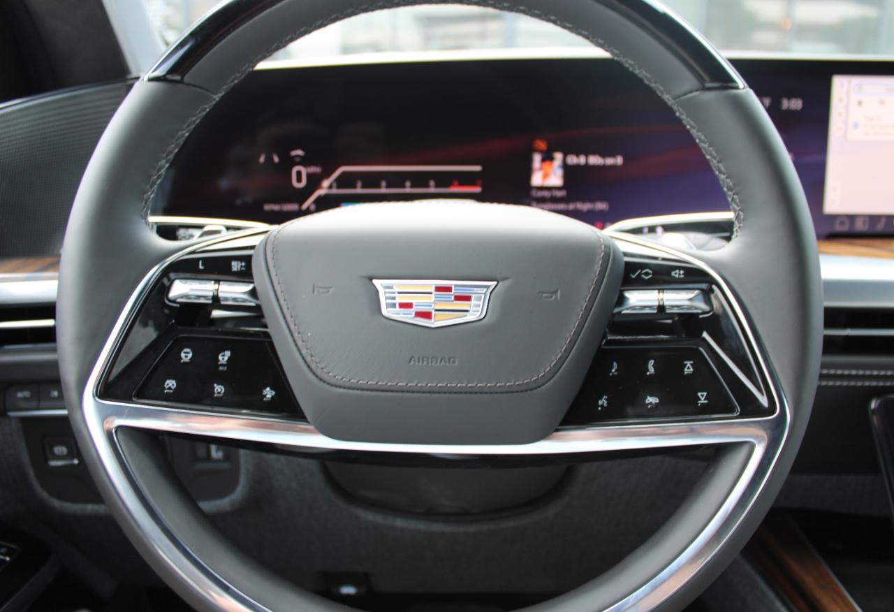 Cadillac Escalade Sport Platinum AWD 2026