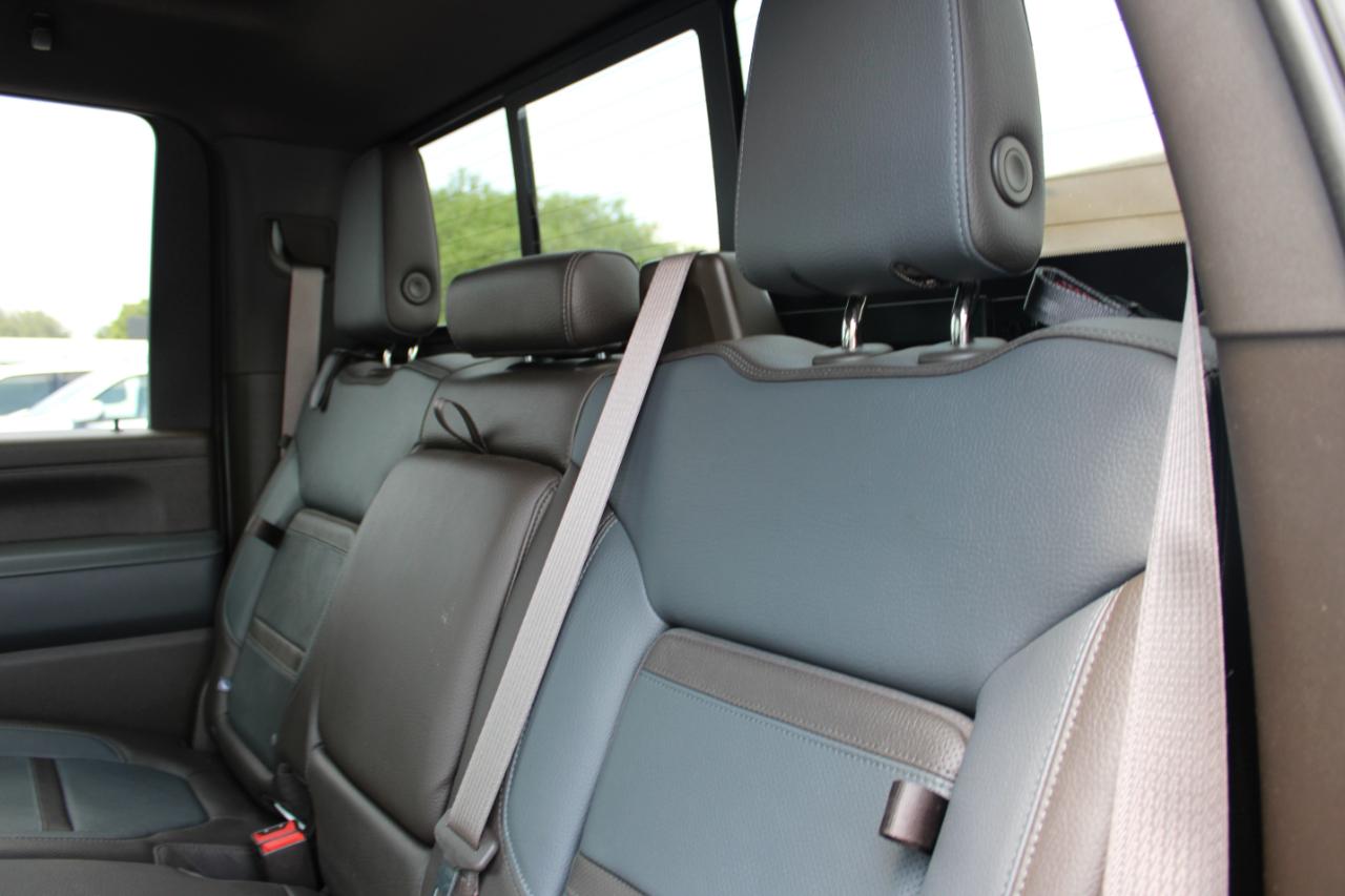 GMC Sierra 3500HD Denali Crew Cab 4WD 2022