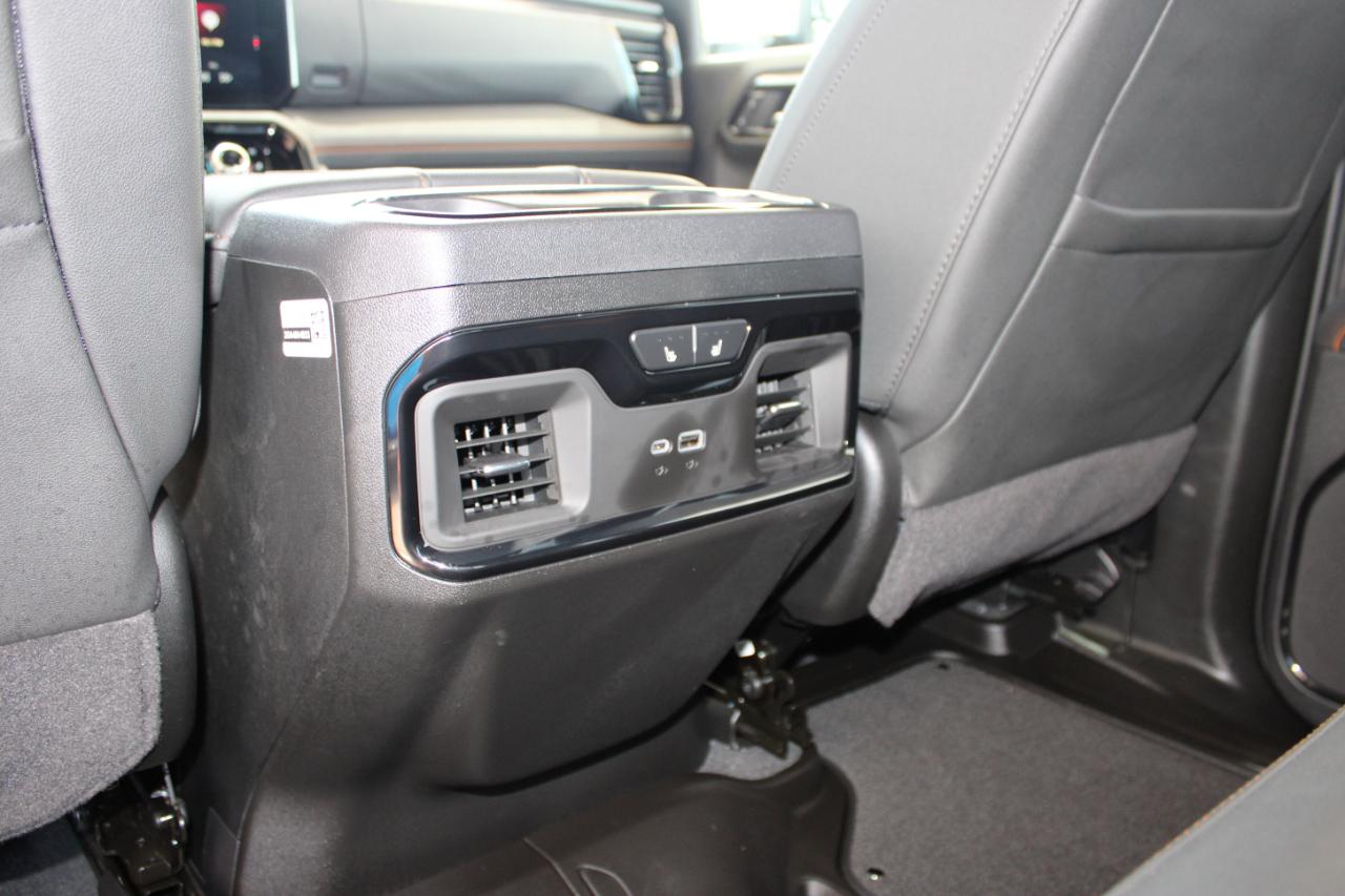 GMC Sierra 2500HD AT4 Crew Cab 4WD 2026
