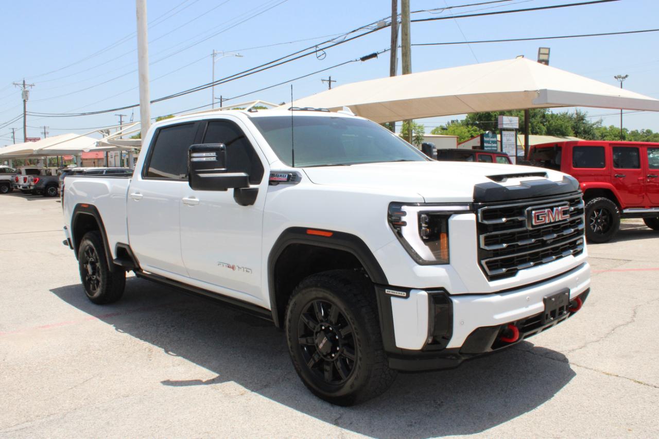 GMC Sierra 2500HD AT4 Crew Cab 4WD 2026