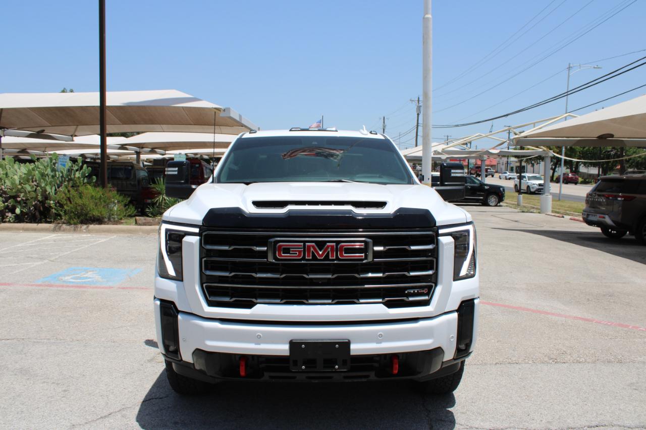 GMC Sierra 2500HD AT4 Crew Cab 4WD 2026
