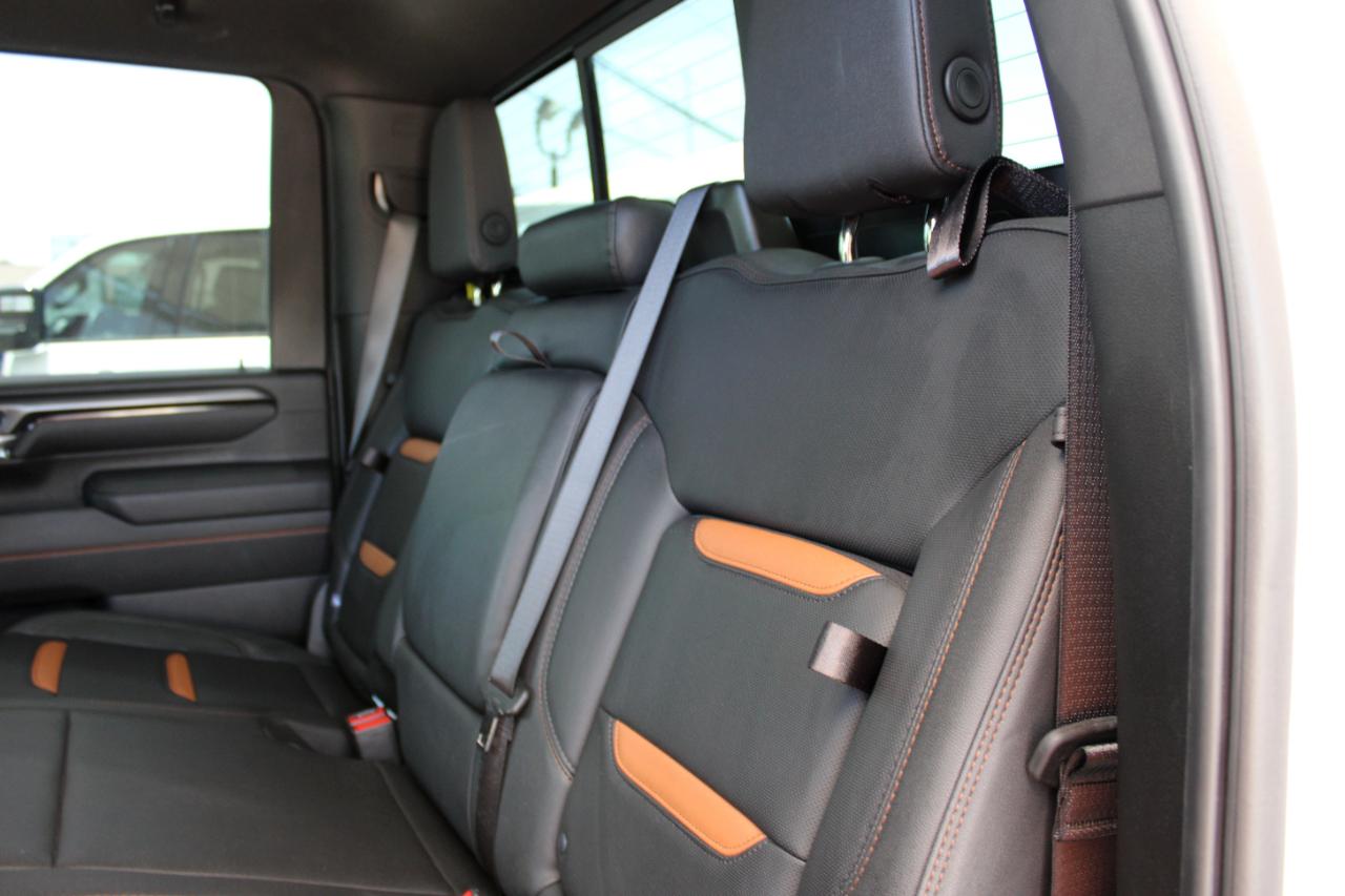 GMC Sierra 2500HD AT4 Crew Cab 4WD 2026