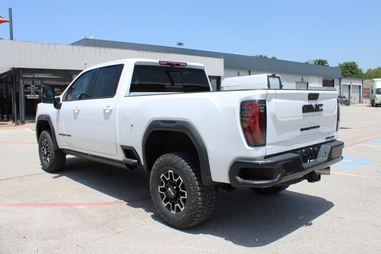 GMC Sierra 2500HD AT4X Crew Cab 4WD 2026