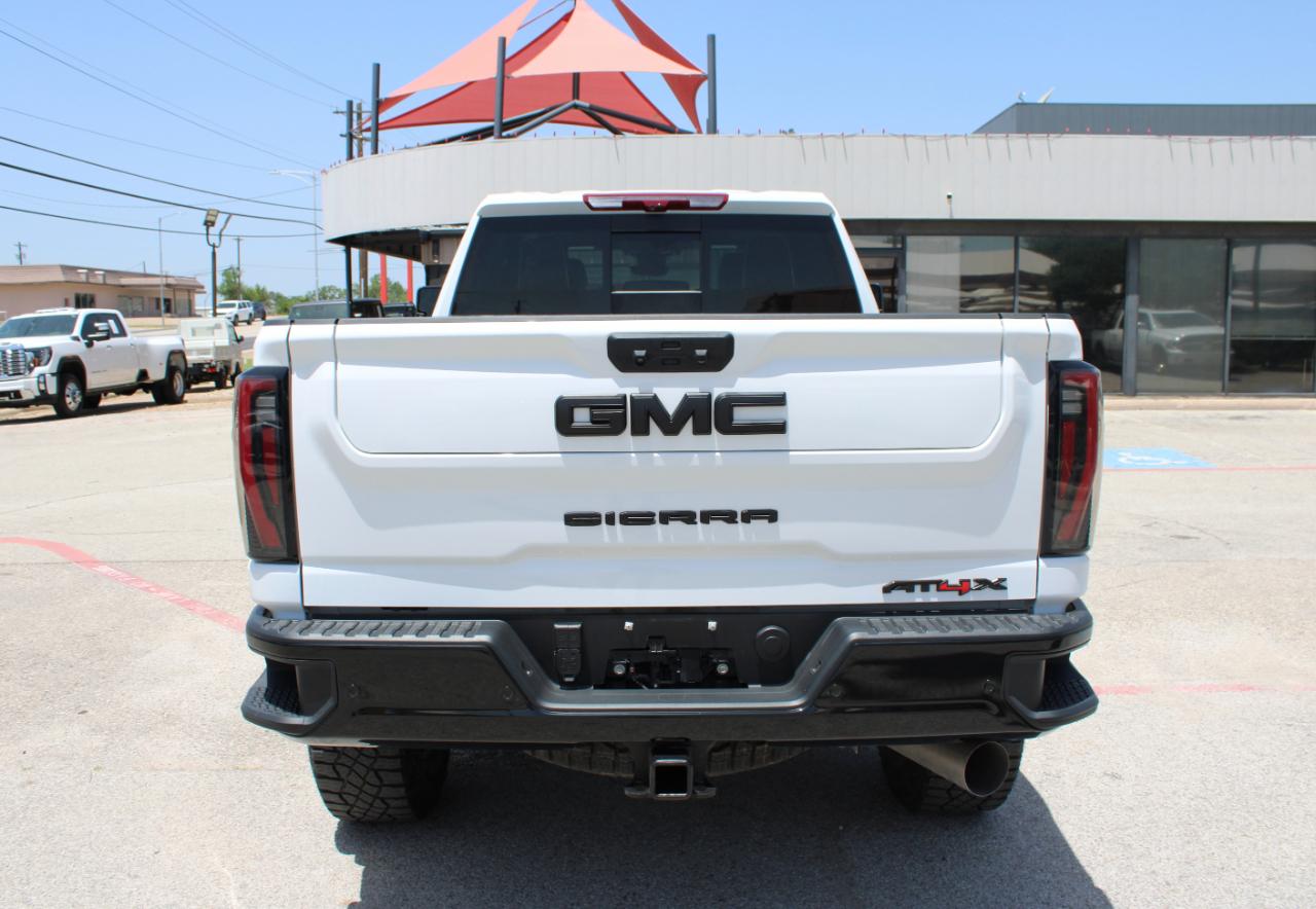 GMC Sierra 2500HD AT4X Crew Cab 4WD 2026