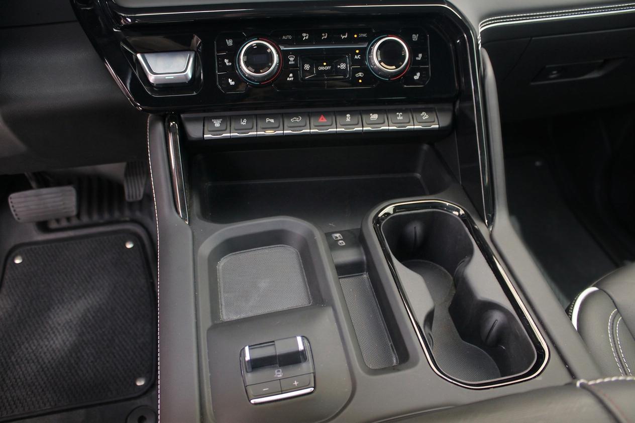 GMC Sierra 2500HD AT4X Crew Cab 4WD 2026
