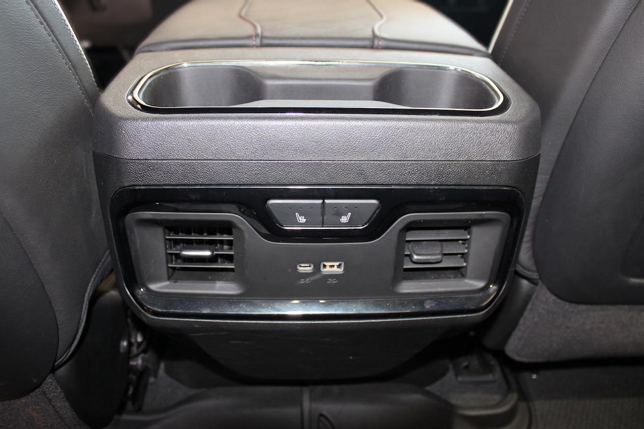 GMC Sierra 2500HD AT4X Crew Cab 4WD 2026
