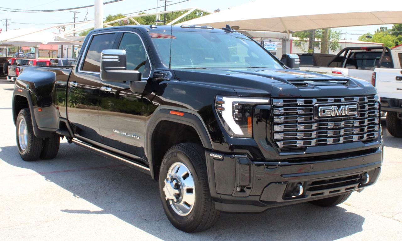 GMC Sierra 3500HD Denali Ultimate Crew Cab 4WD 2026