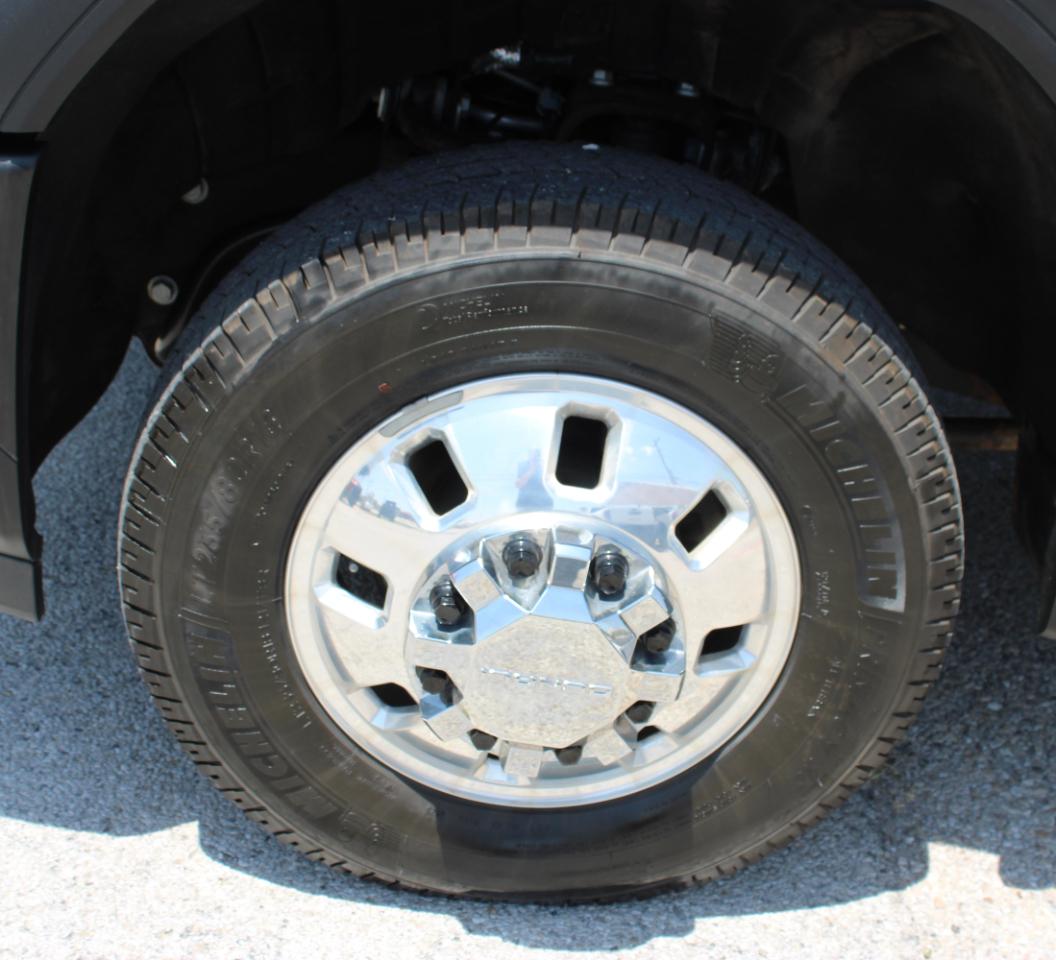 GMC Sierra 3500HD Denali Ultimate Crew Cab 4WD 2026