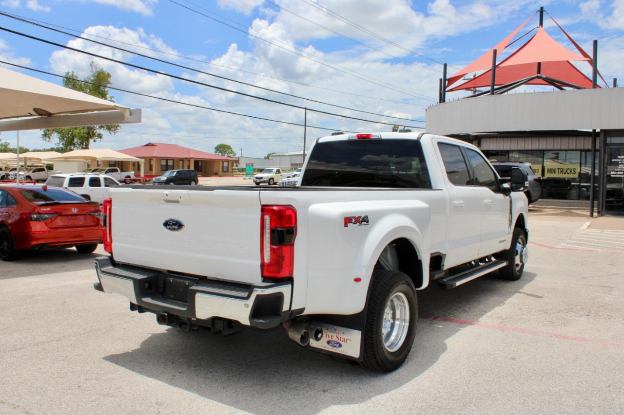 Ford F-350 SD Lariat Crew Cab LWB DRW 4WD 2025