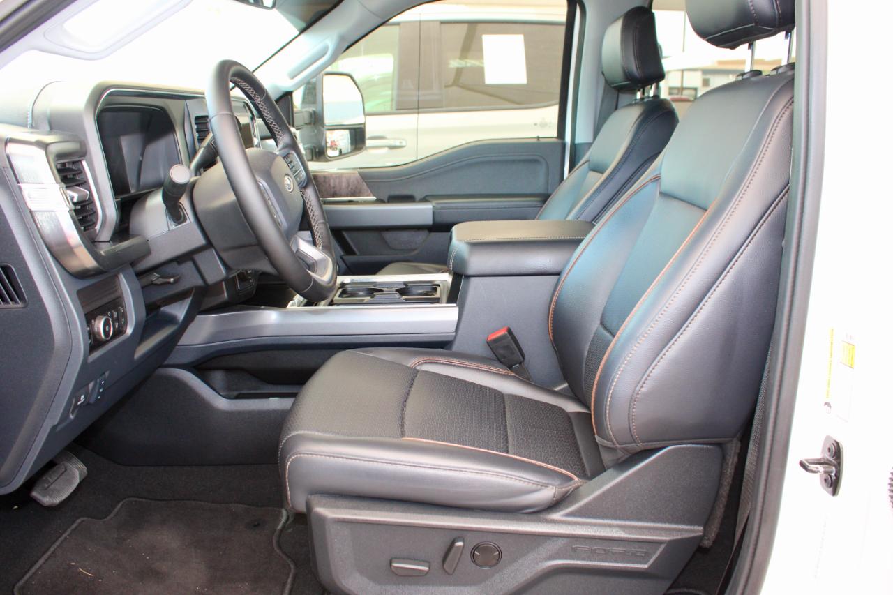 Ford F-350 SD Lariat Crew Cab LWB DRW 4WD 2025