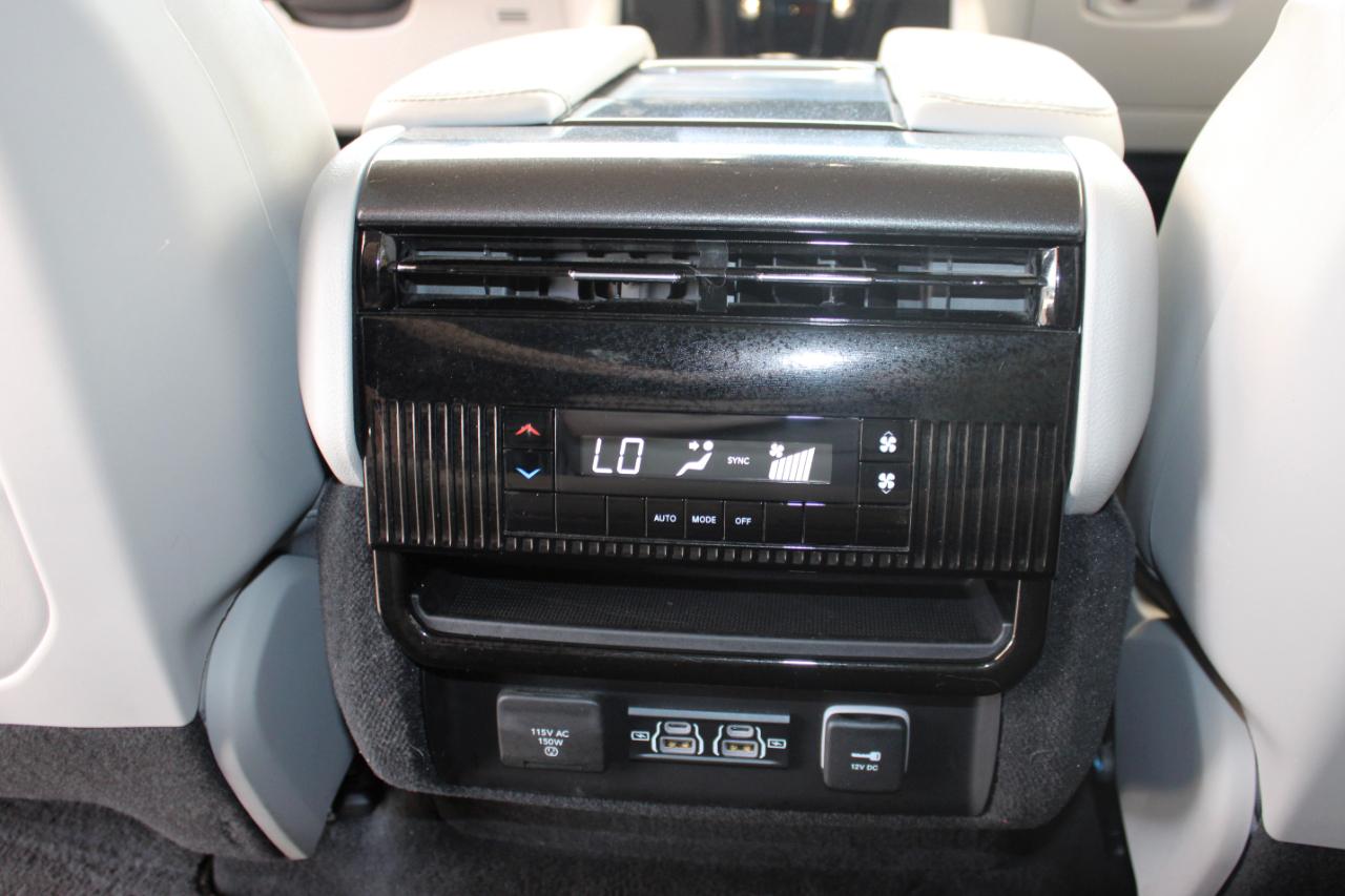 Jeep Wagoneer Series I 4WD 2022