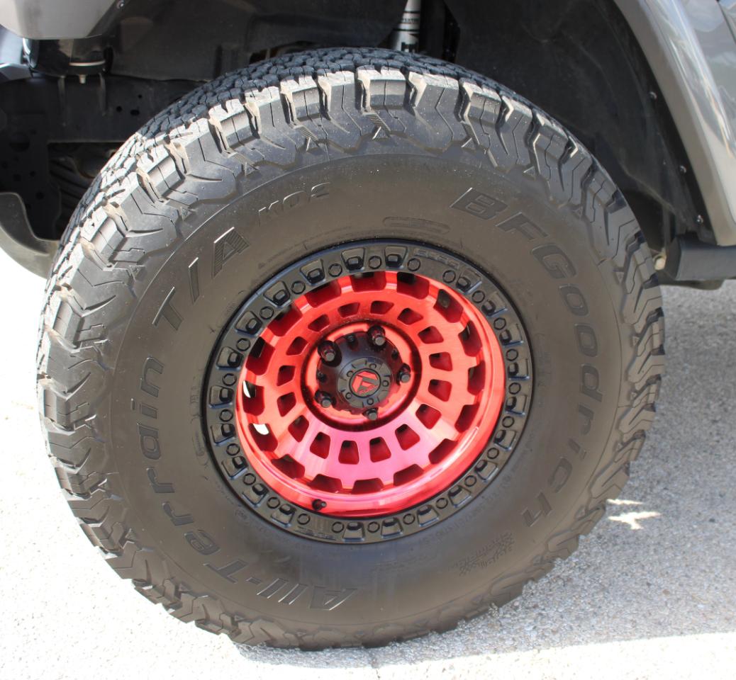 Jeep Gladiator Willys 4x4 2021