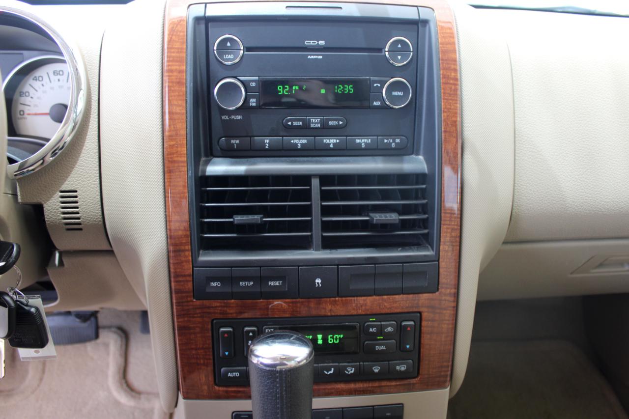 Ford Explorer Eddie Bauer 4.0L 2WD 2010