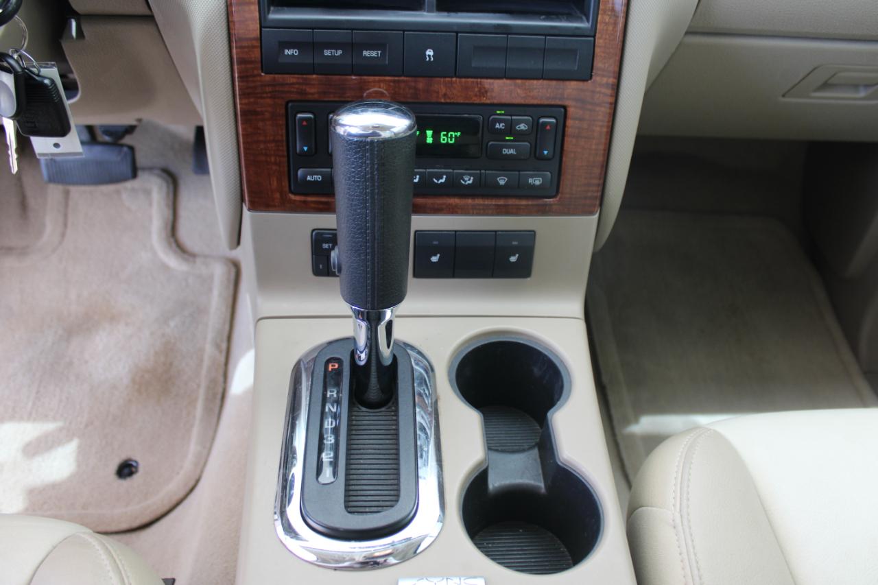 Ford Explorer Eddie Bauer 4.0L 2WD 2010