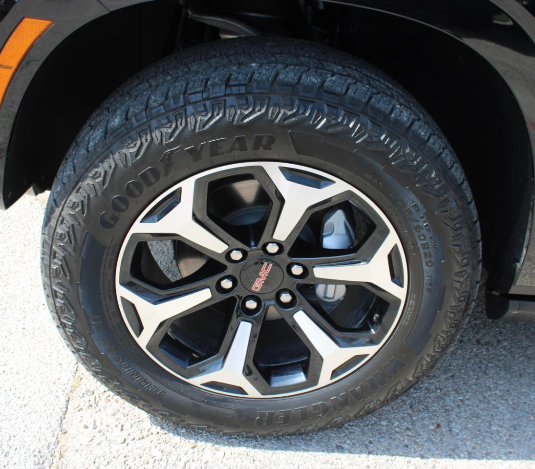 GMC Yukon AT4 4WD 2026