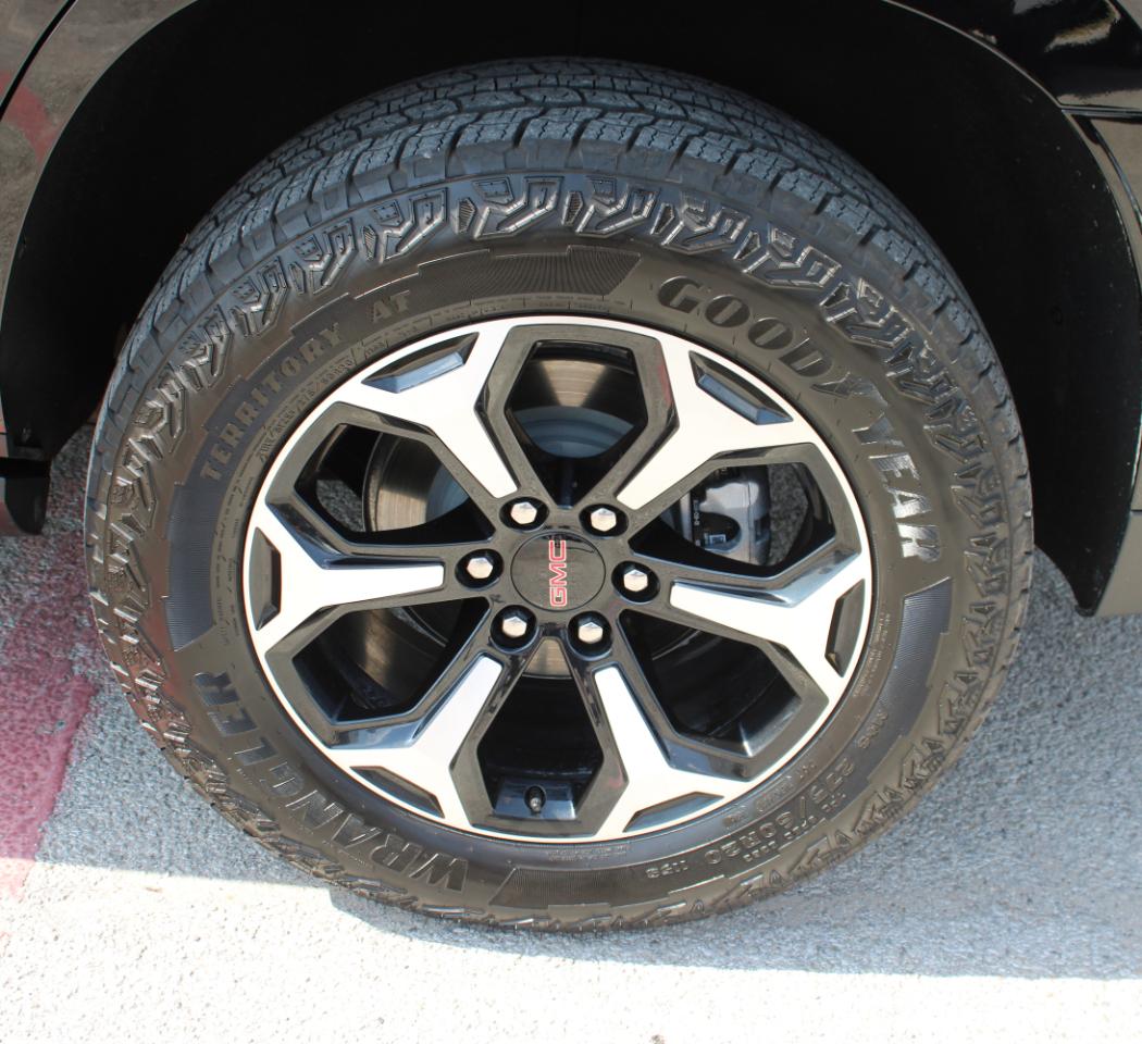 GMC Yukon AT4 4WD 2026