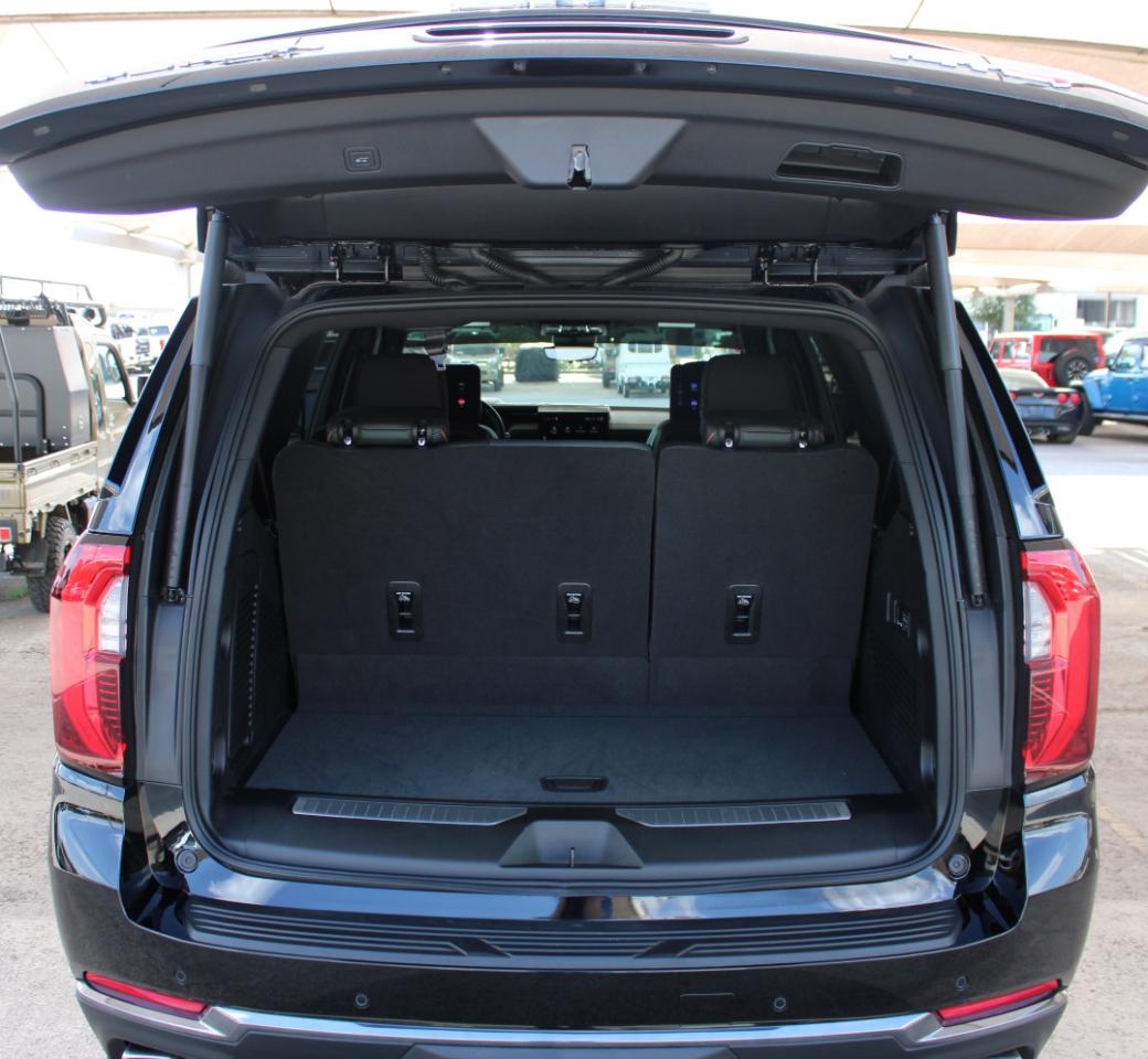 GMC Yukon AT4 4WD 2026