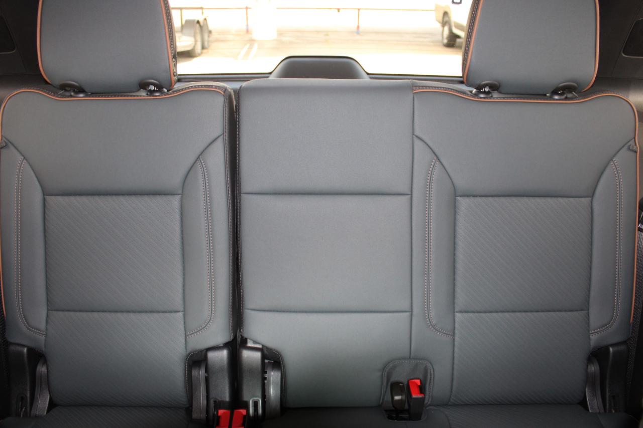 GMC Yukon AT4 4WD 2026