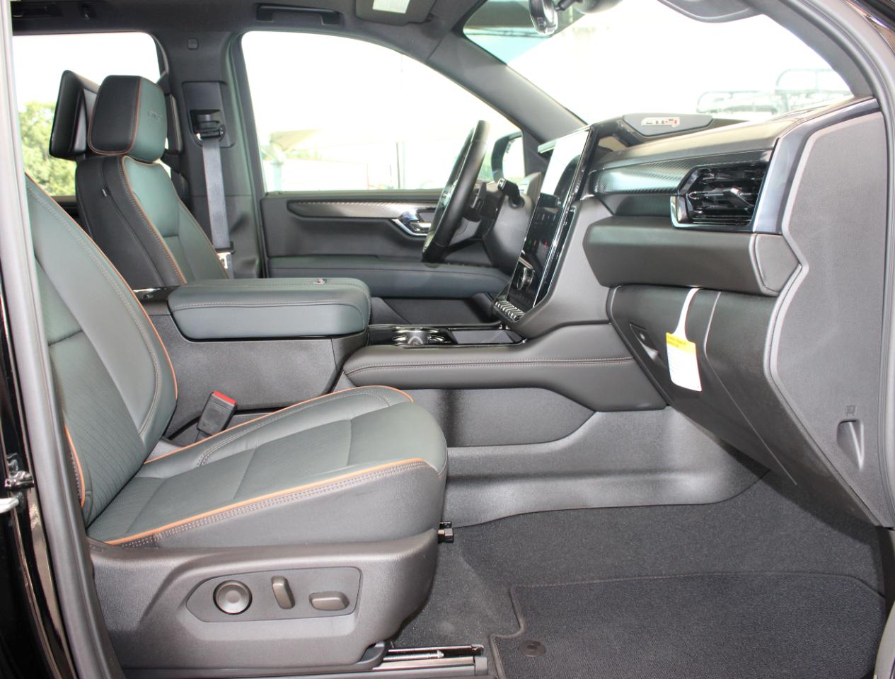 GMC Yukon AT4 4WD 2026