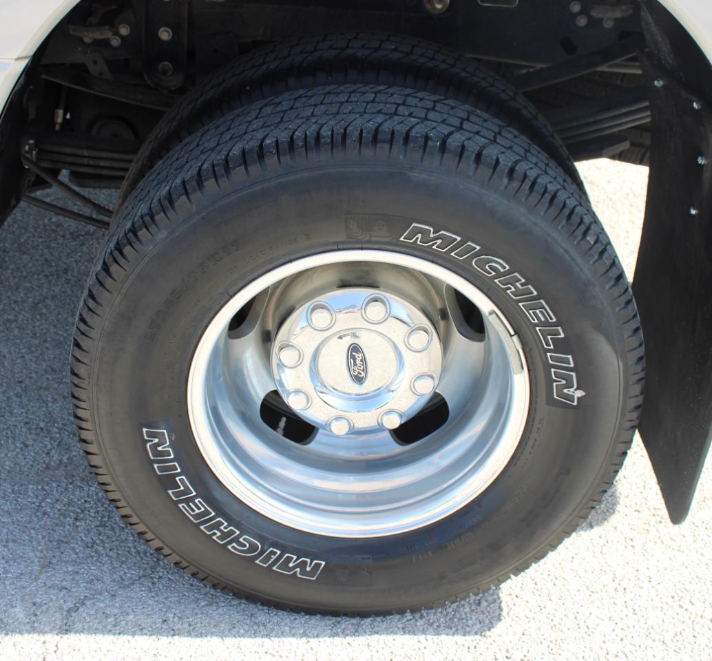Ford F-350 SD XLT Crew Cab LWB DRW 4WD 2022