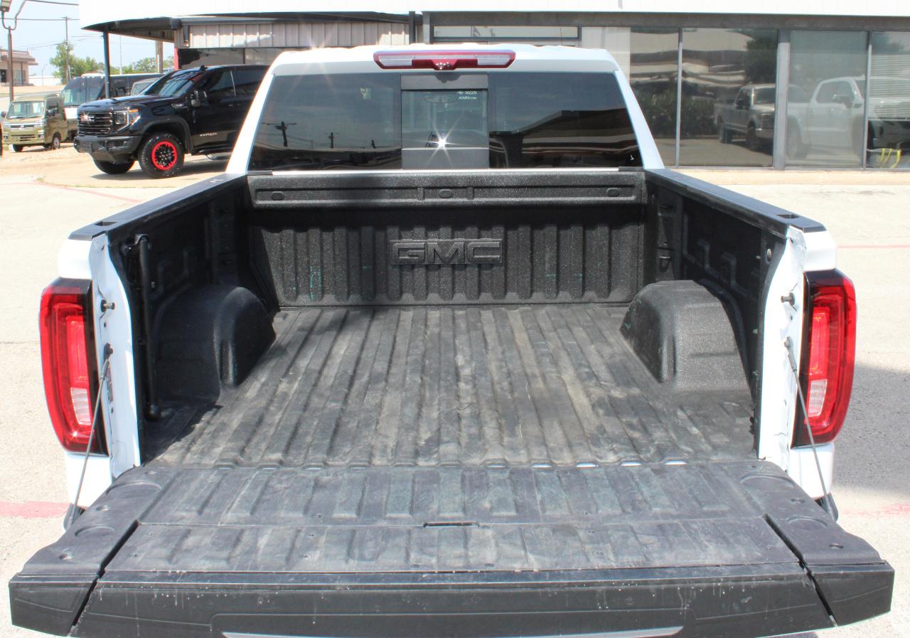 GMC Sierra 1500 AT4 Crew Cab 4WD 2025