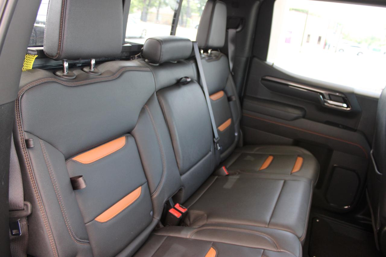 GMC Sierra 1500 AT4 Crew Cab 4WD 2025
