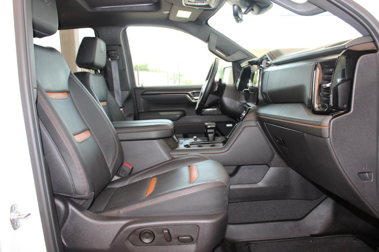 GMC Sierra 1500 AT4 Crew Cab 4WD 2025