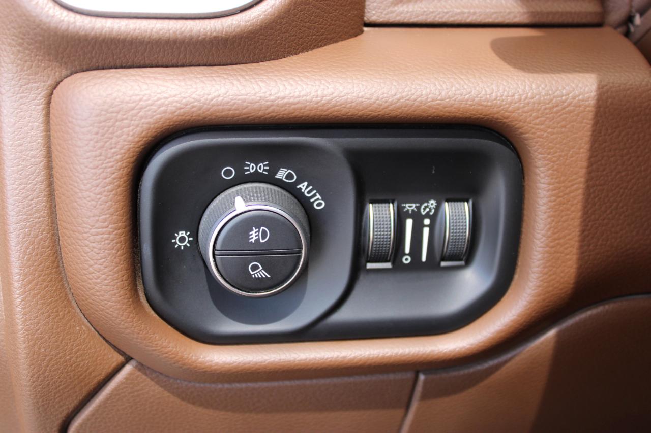 RAM 2500 Laramie Crew Cab SWB 4WD 2020