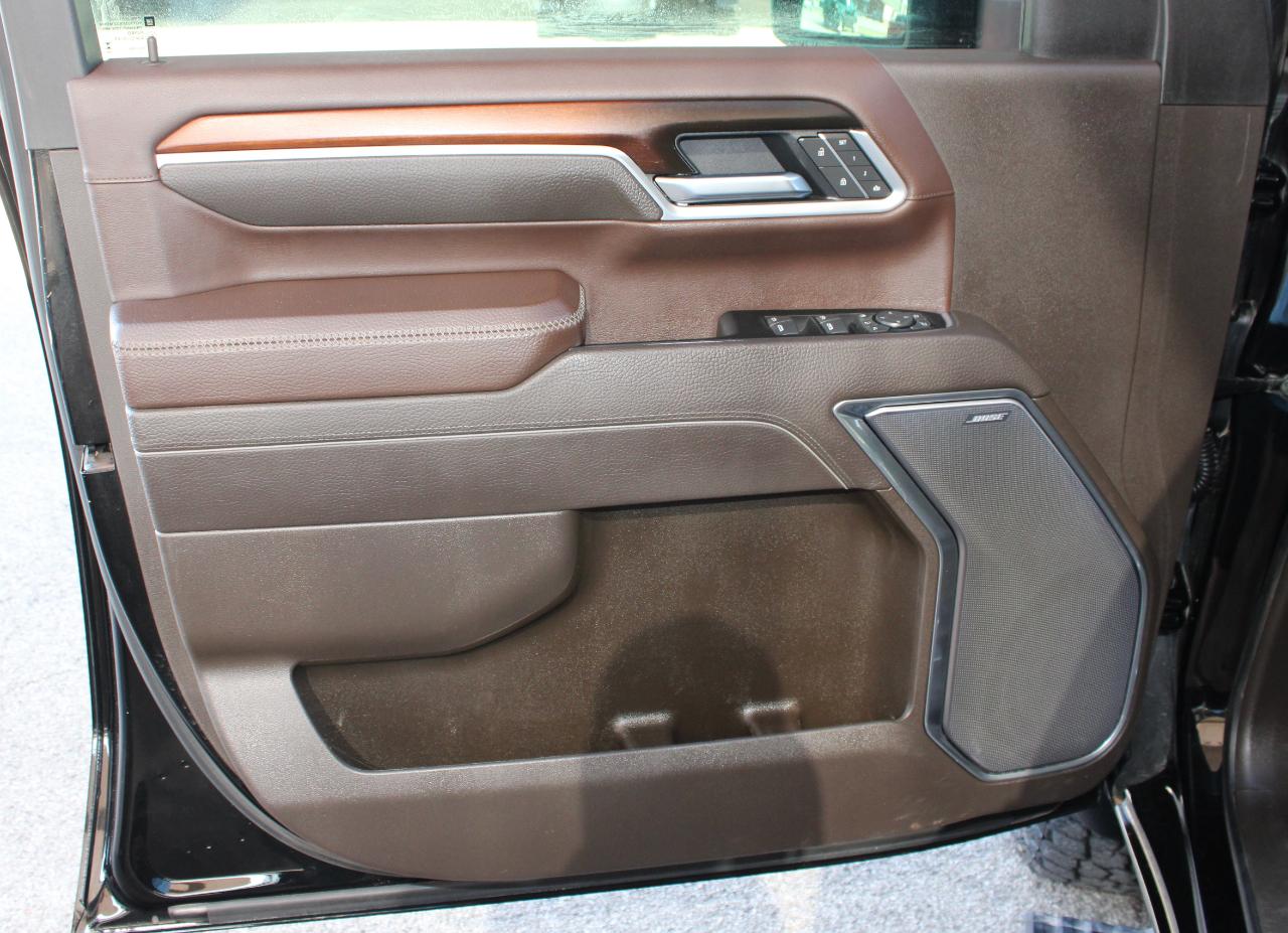 GMC Sierra 2500HD Denali Crew Cab 4WD SB 2025