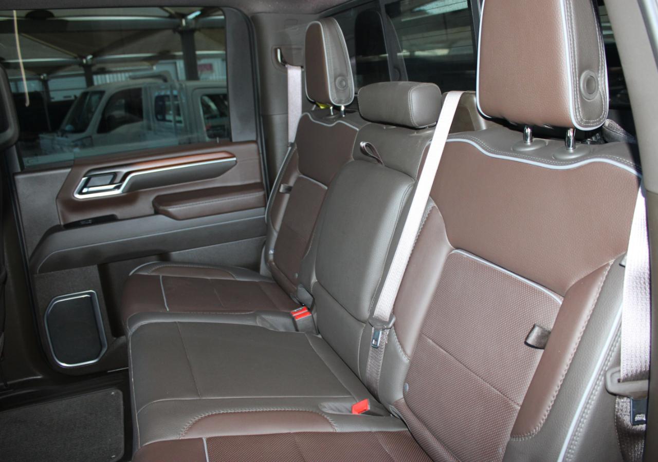 GMC Sierra 2500HD Denali Crew Cab 4WD SB 2025