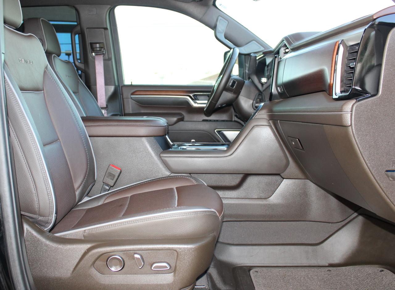GMC Sierra 2500HD Denali Crew Cab 4WD SB 2025