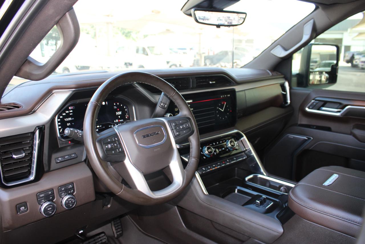 GMC Sierra 2500HD Denali Crew Cab 4WD SB 2025