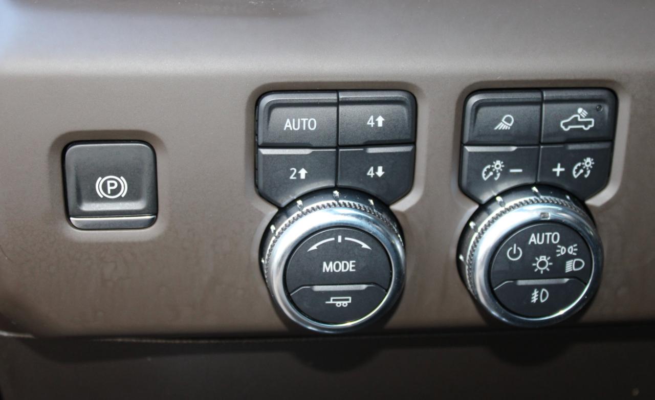 GMC Sierra 2500HD Denali Crew Cab 4WD SB 2025