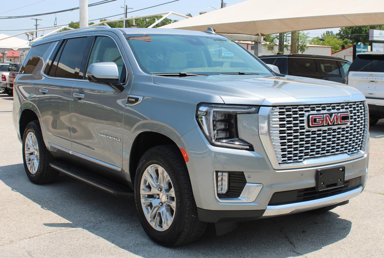 GMC Yukon Denali 4WD 2024