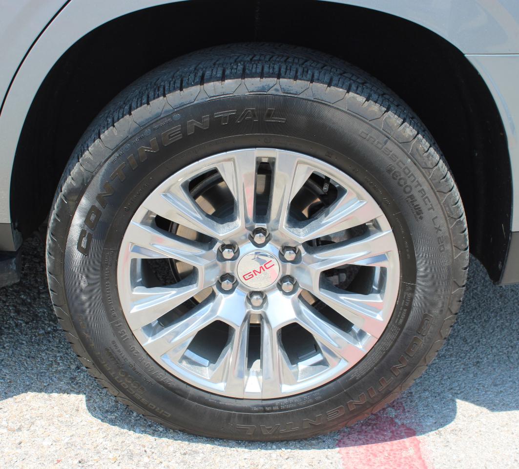 GMC Yukon Denali 4WD 2024
