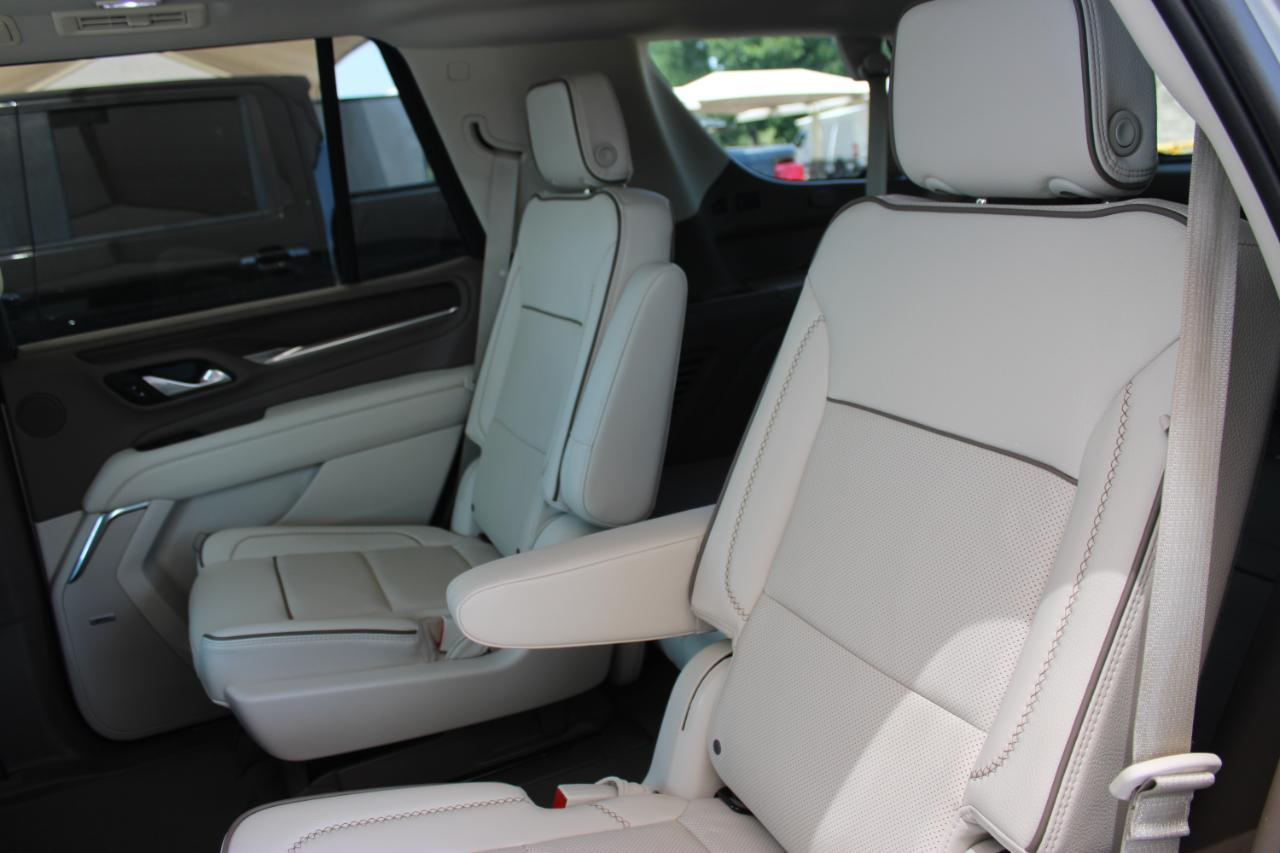 GMC Yukon Denali 4WD 2024