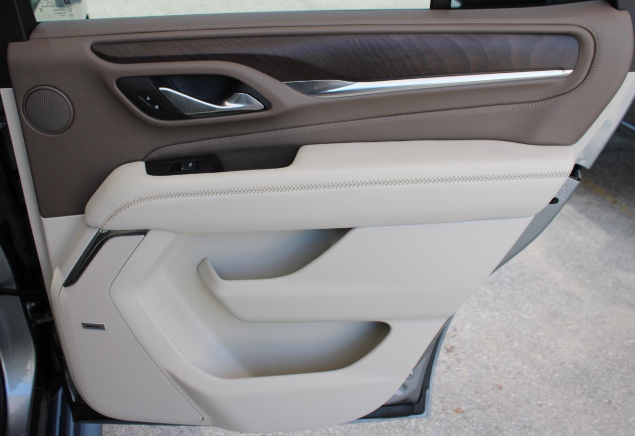 GMC Yukon Denali 4WD 2024