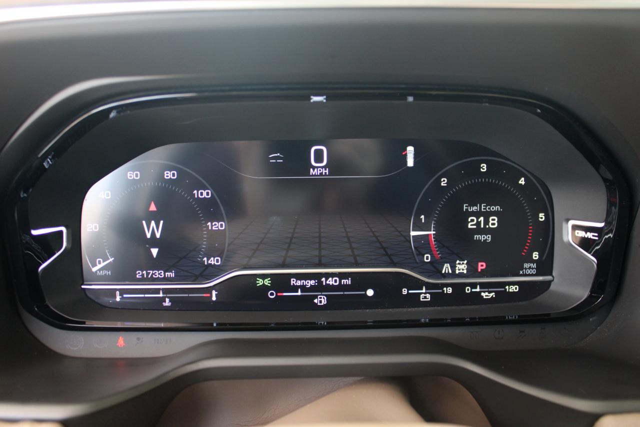 GMC Yukon Denali 4WD 2024