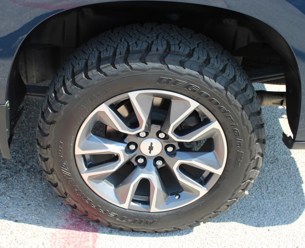 Chevrolet Silverado 1500 LT Crew Cab 4WD SWB 2020