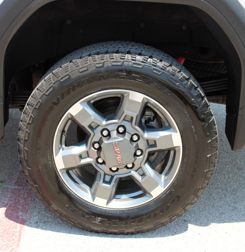 GMC Sierra 2500HD SLT Crew Cab 4WD 2026