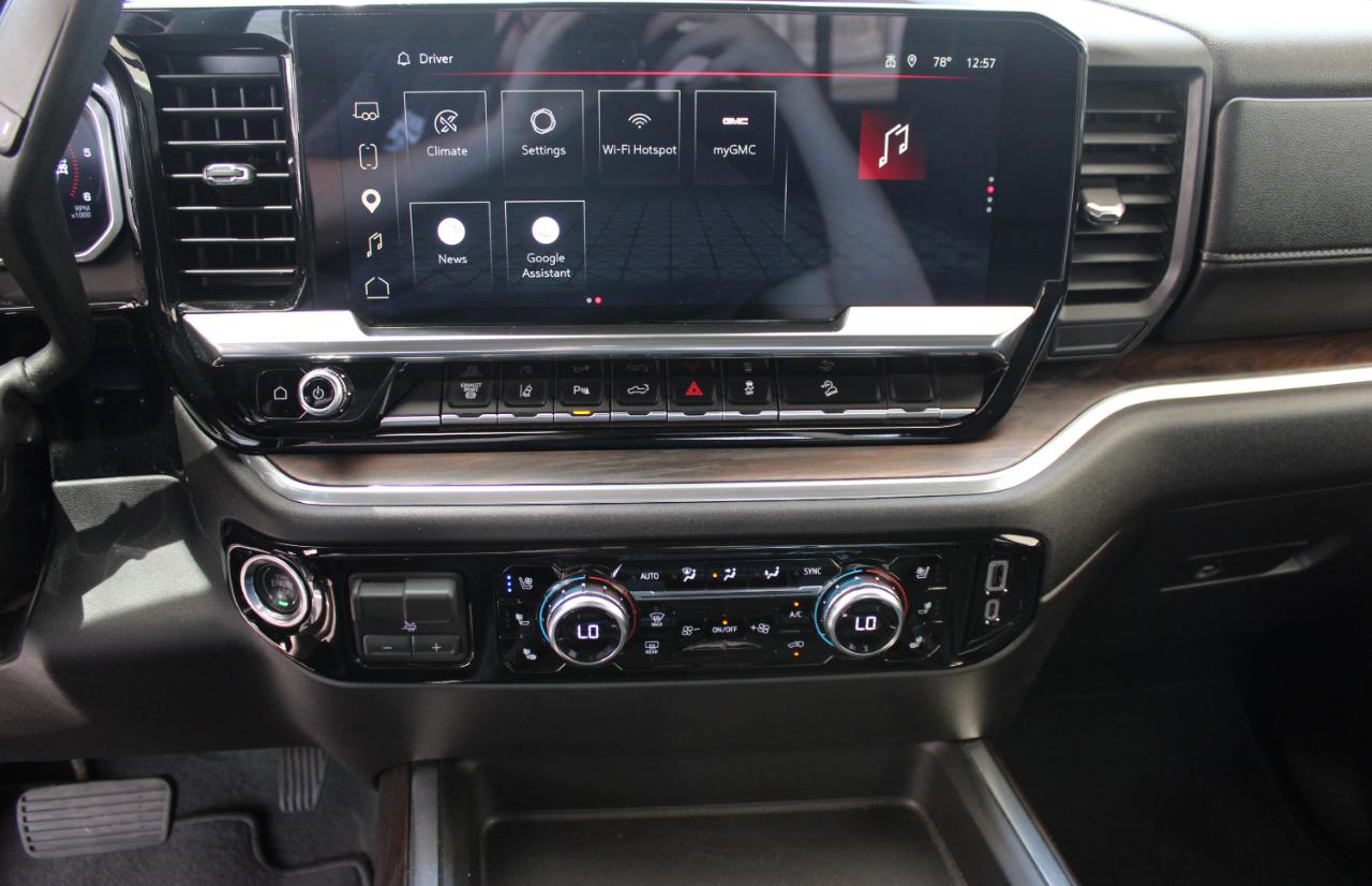 GMC Sierra 2500HD SLT Crew Cab 4WD 2026
