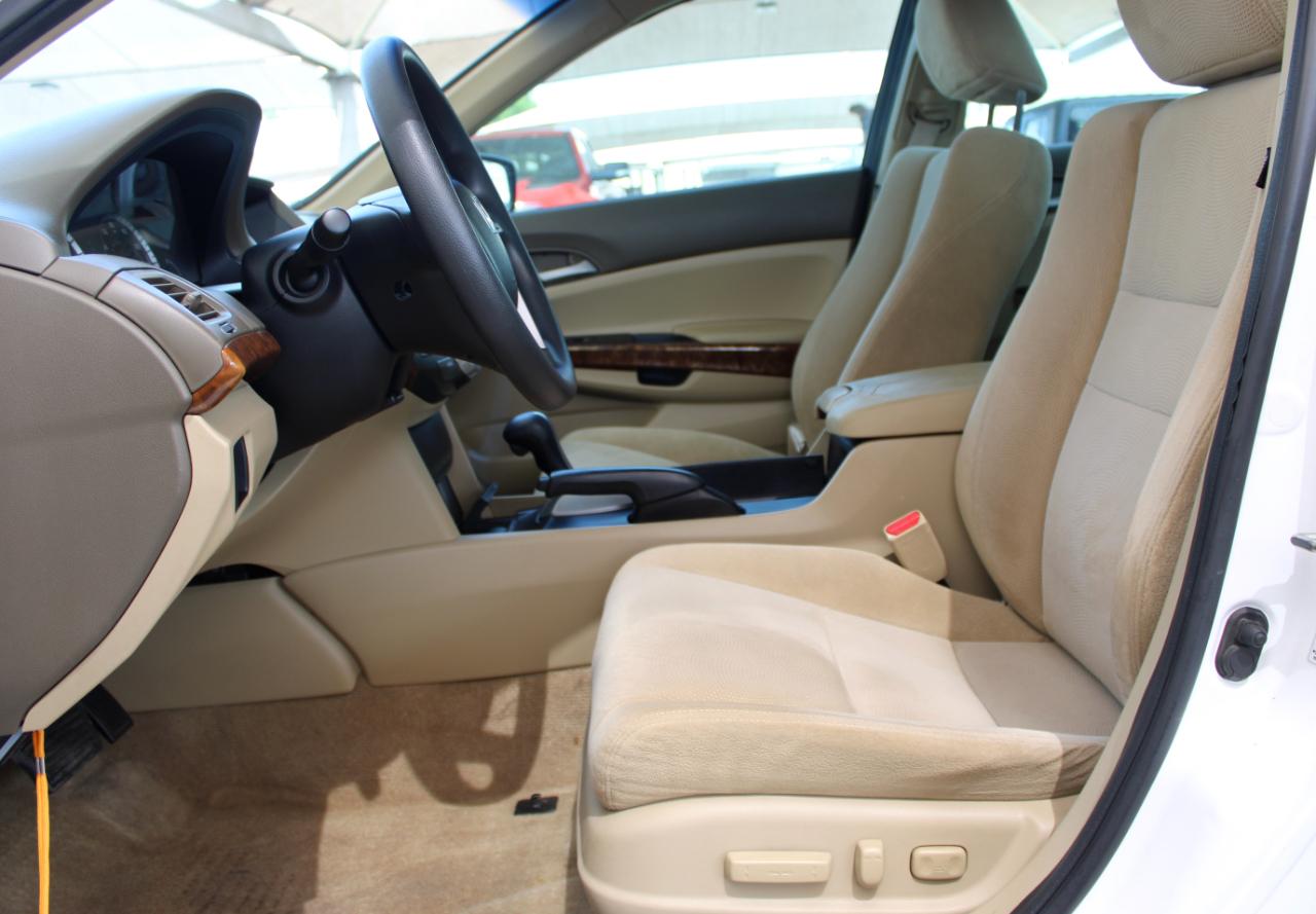 Honda Accord EX Sedan AT 2010