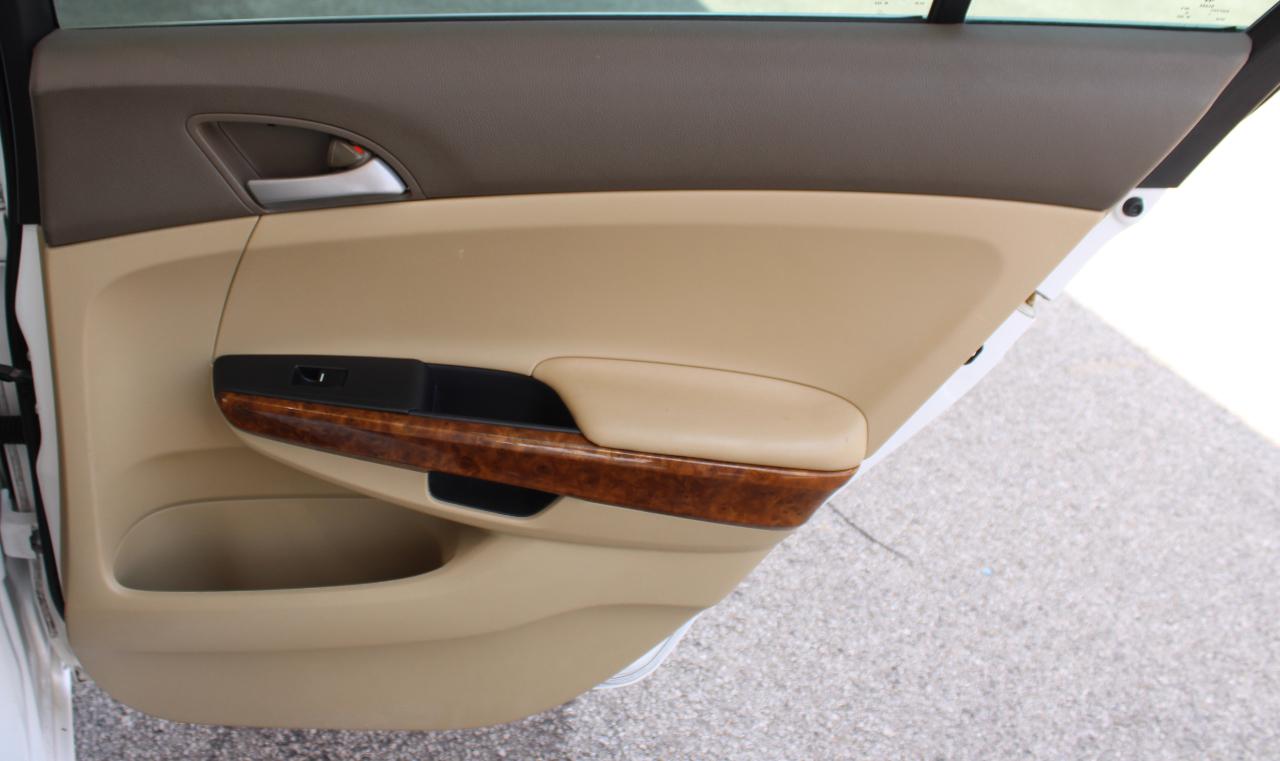 Honda Accord EX Sedan AT 2010