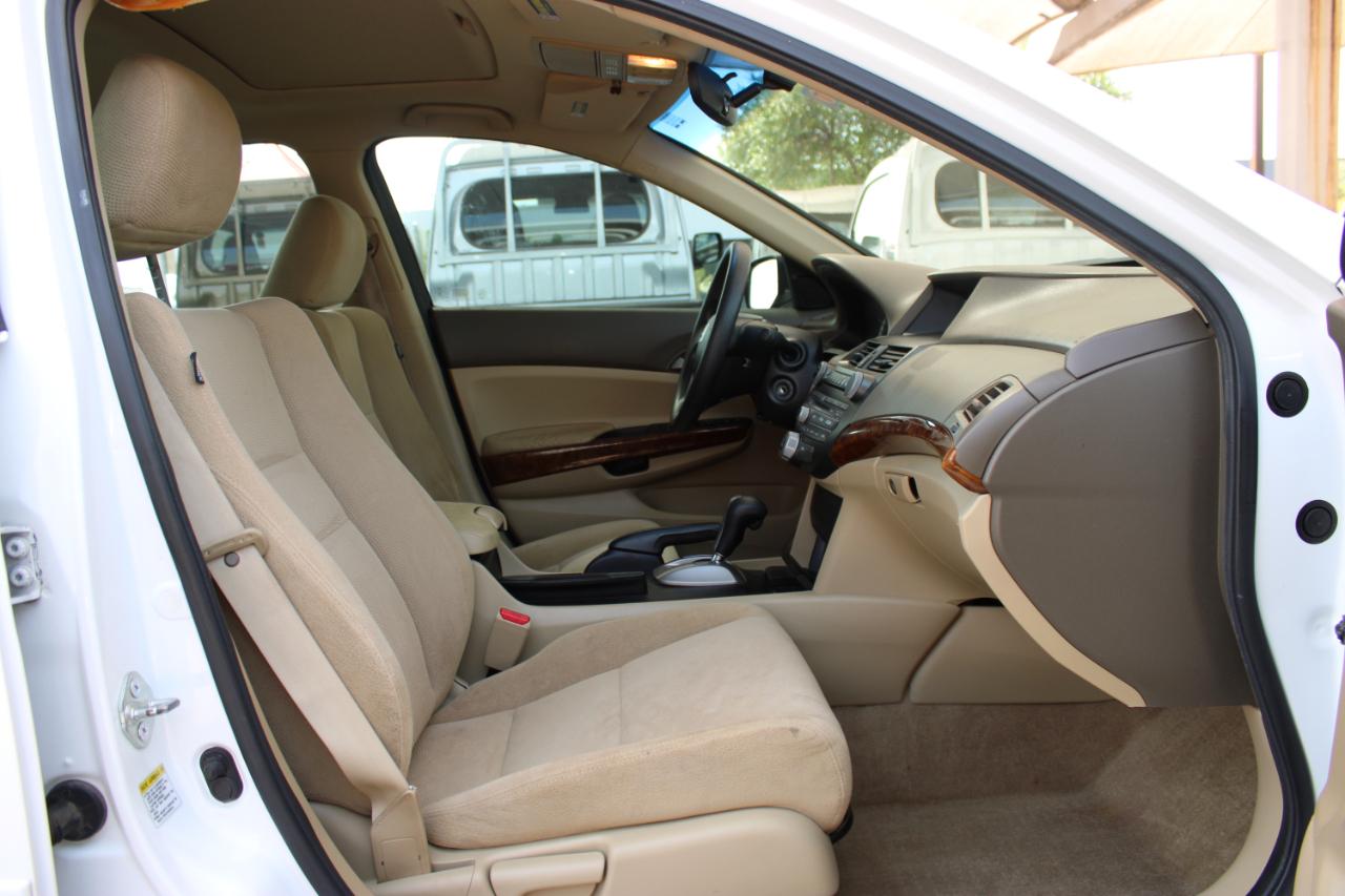 Honda Accord EX Sedan AT 2010