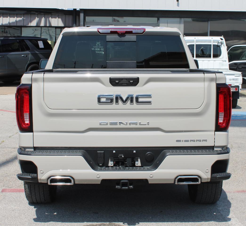 GMC Sierra 1500 Denali Ultimate Crew Cab 4WD 2026