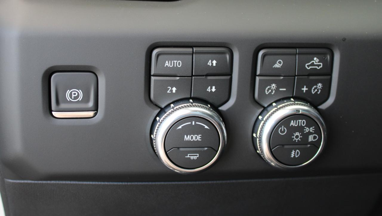 GMC Sierra 1500 Denali Ultimate Crew Cab 4WD 2026