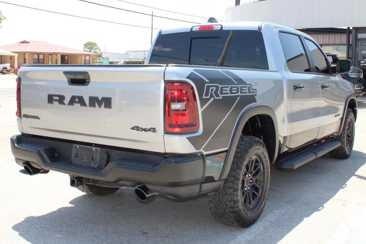 RAM 1500 Rebel Crew Cab SB 4WD 2025