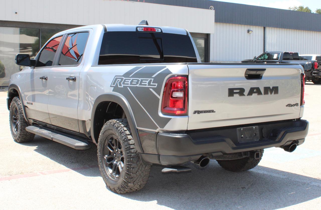 RAM 1500 Rebel Crew Cab SB 4WD 2025
