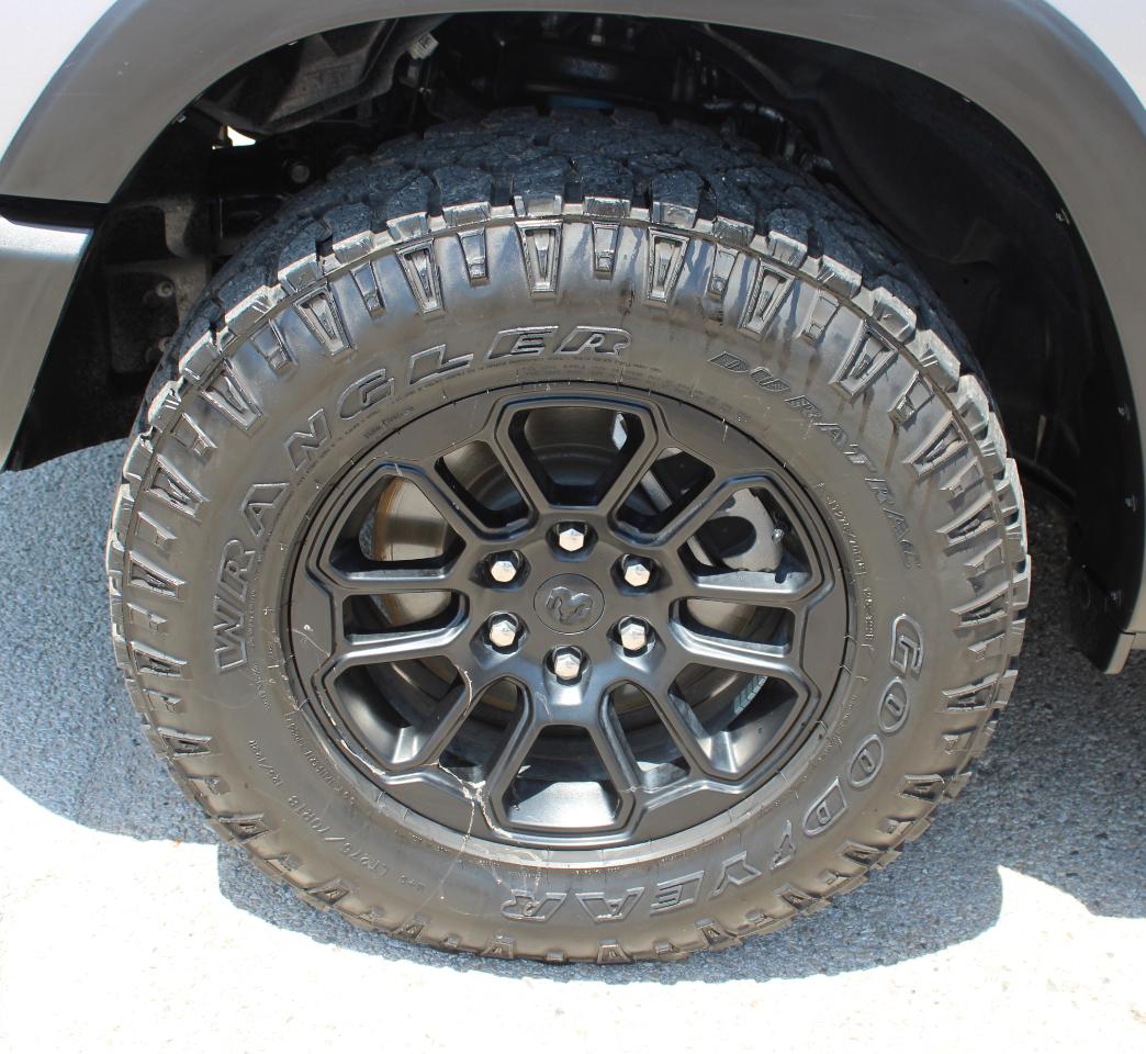 RAM 1500 Rebel Crew Cab SB 4WD 2025